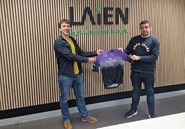 LAIENen eta Zestoako txirrindulari taldearen ordezkatiak .