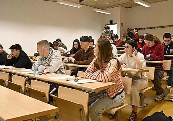 Alumnos guipuzcoanos en la pasada Selectividad.