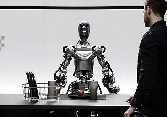 Máquina vs humano. La Inteligencia Artificial mimetiza, pero no crea