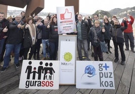 Protesta de la plataforma GuraSOS contra la incineradora de Zubieta.