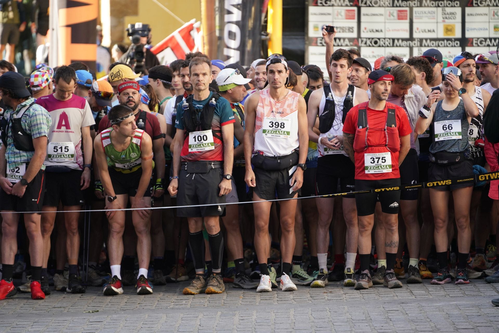 Multitudinaria salida de la Zegama-Aizkorri