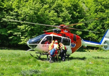 Evacuado en helicóptero un corredor de la Zegama - Aizkorri tras sufrir una caída