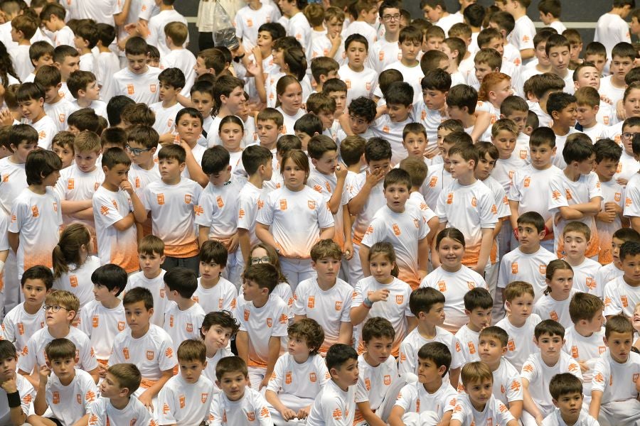 Harrobia eta festa, lagunartean