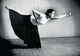 Martha Graham en 'Immediate Tragedy', y reseña en DV de 1990.