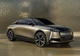 Destacan elementos como la suspensión DS Active Scan, el DS EXTENDED HEAD-UP Display, el DS NIGHT VISION, el Retrovisor interior electrocromo sin marco con función de doble vista, y los Faros DS PIXEL LED VISION 3.0 con un alcance del haz de luz de hasta 400 metros