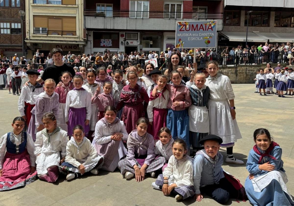 Dantzari Txikiren azken saioa Zumaiakoa ospatu aurretik