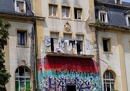 El antiguo colegio de los Agustinos de Martutene lleva años okupado