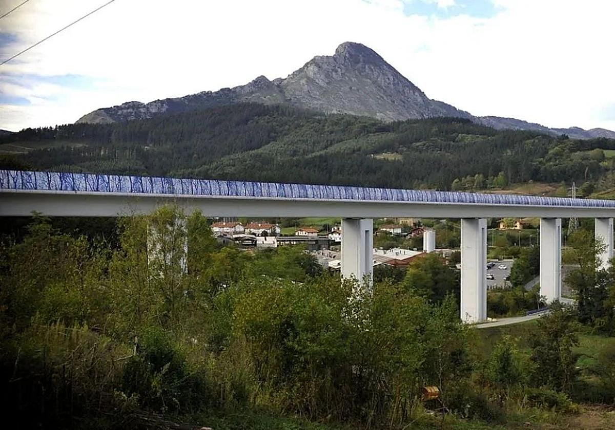 El viaducto de la construcción del TAV.