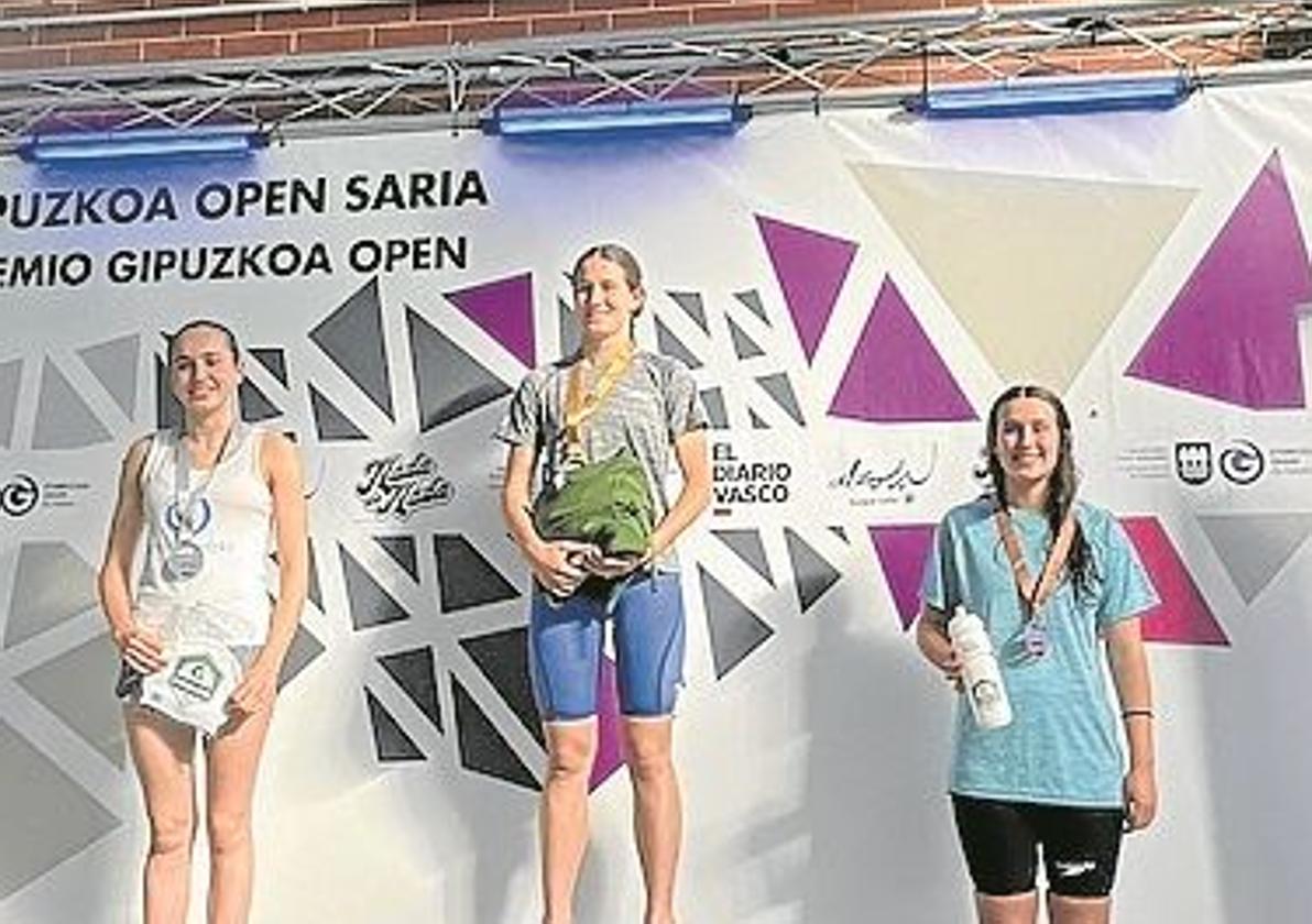 Cosecha de medallas para la natación en el Open y los juegos escolares de Euskadi