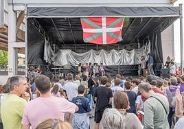 Van cogiendo ritmo las fiestas del barrio de Zabaleta