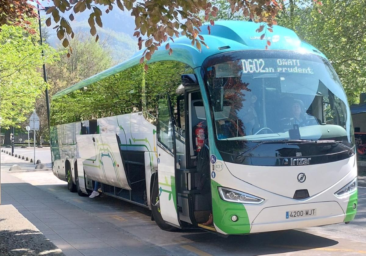 «La inacción municipal nos deja con un transporte público deficiente»