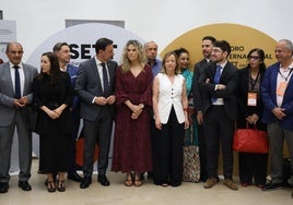 El vicelehendakari Torres y la diputada general, Eider Mendoza, en el arranque este jueves del foro ASETT.
