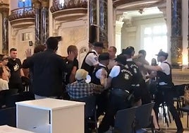 Un detenido y cinco investigados en Donostia en el desalojo del Pleno de los jóvenes del Guardetxe