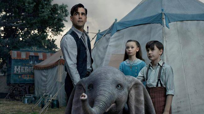 Imagen después - 'Dumbo'. La historia del bebé elefante basada en un cuento de Helen Aberson se estrenó en 1941, En 2019 Tim Burton la volvió a llevar al cine.