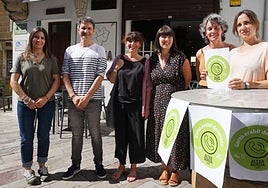 El acto de presentación de la campaña, en el que se dio a conocer la pegatina que podrá verse a partir de esta próxima semana.