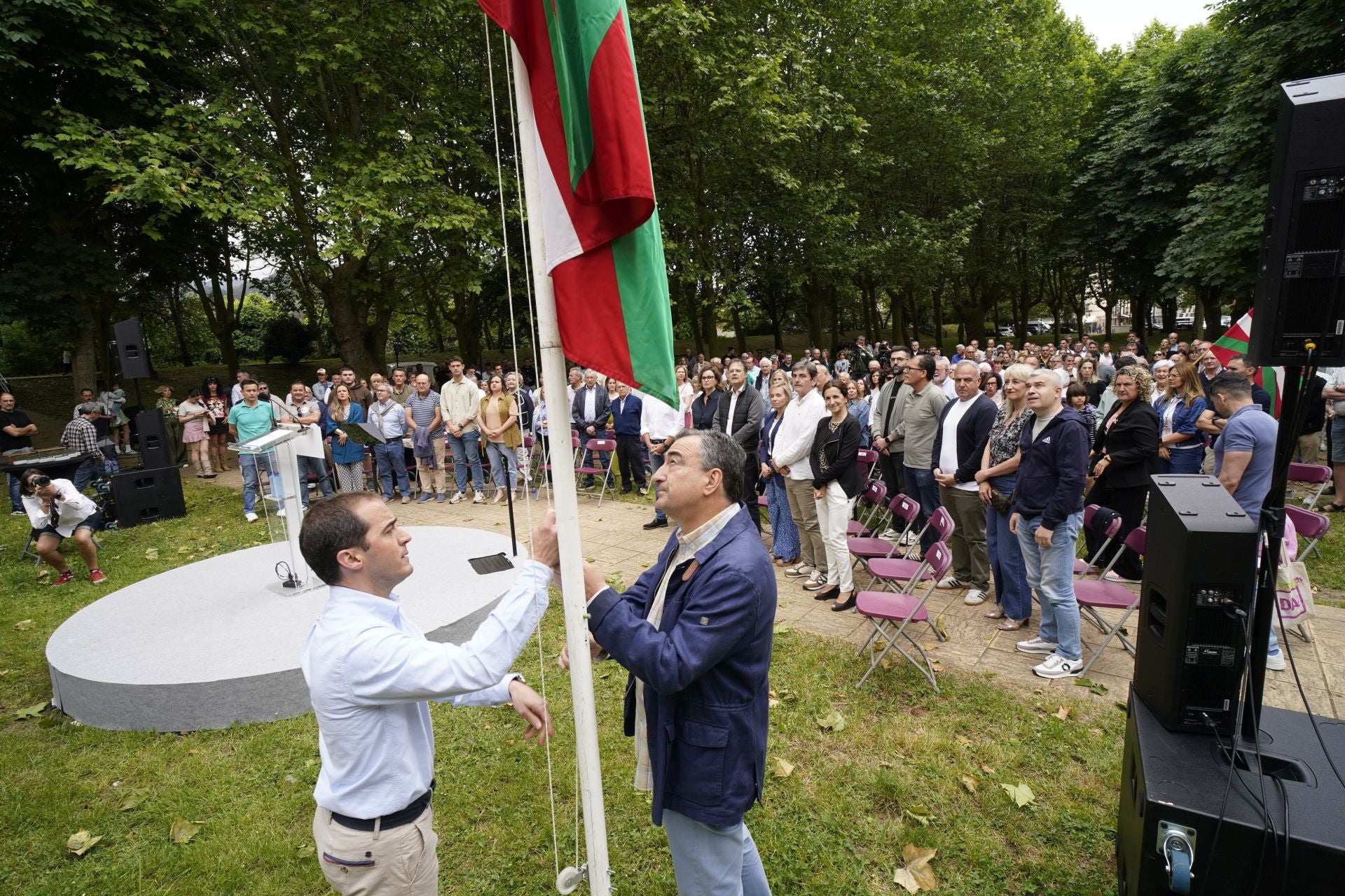 Las imágenes del homenaje a Ortuzar