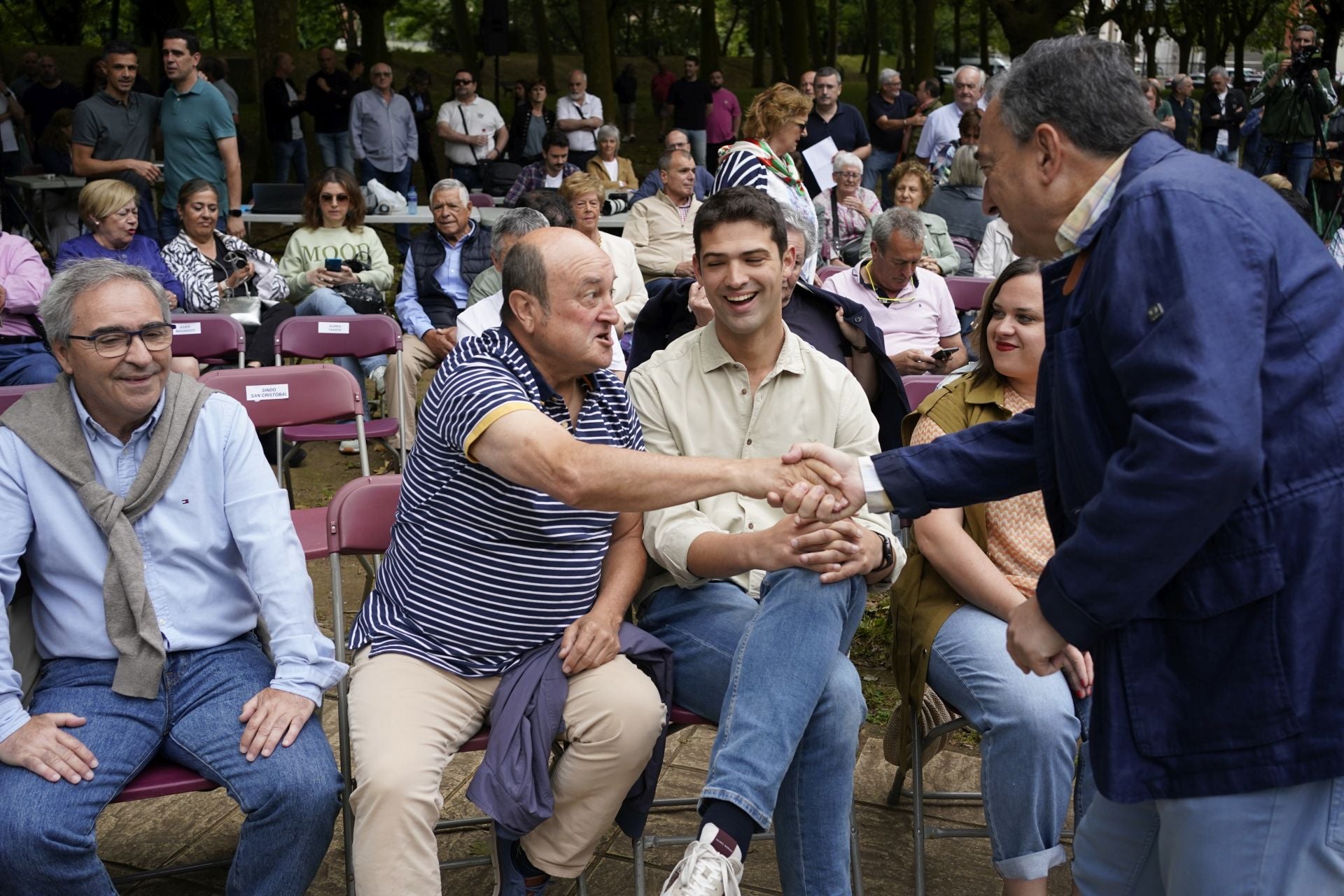 Las imágenes del homenaje a Ortuzar