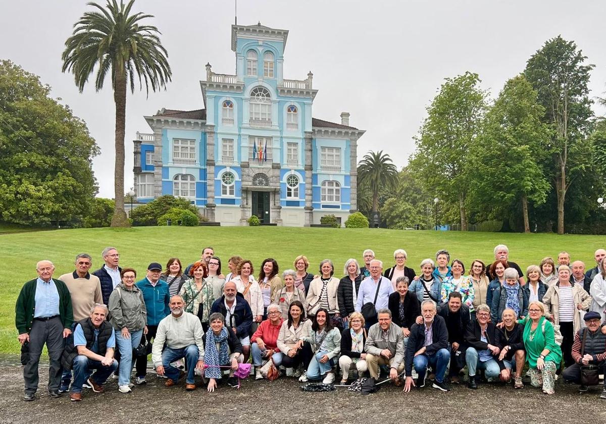Fin de semana redondo del coro de adultos de la Musika Eskola por Cantabria y Asturias