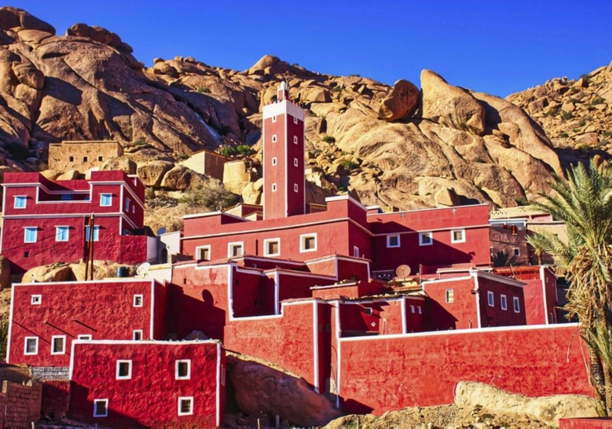 José A. Plata ofrece una curiosa mirada hacia Marruecos a través de 40 coloridas fotografías