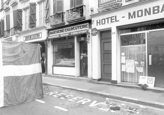 Hotel Monbar de Baiona, donde ocurrió el atentado hace 40 años.