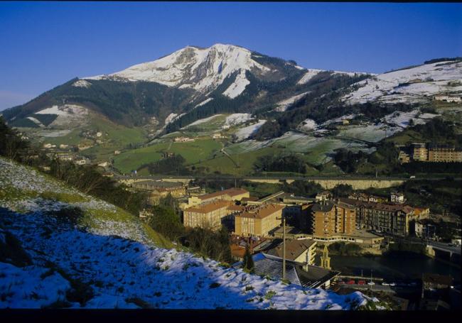 El monte Uzturre.