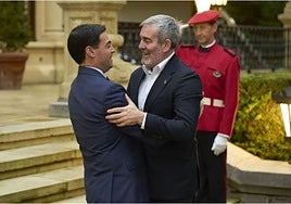 Imanol Pradales y Fernando Clavijo, en un encuento para abordar la migración mantenido en noviembre.