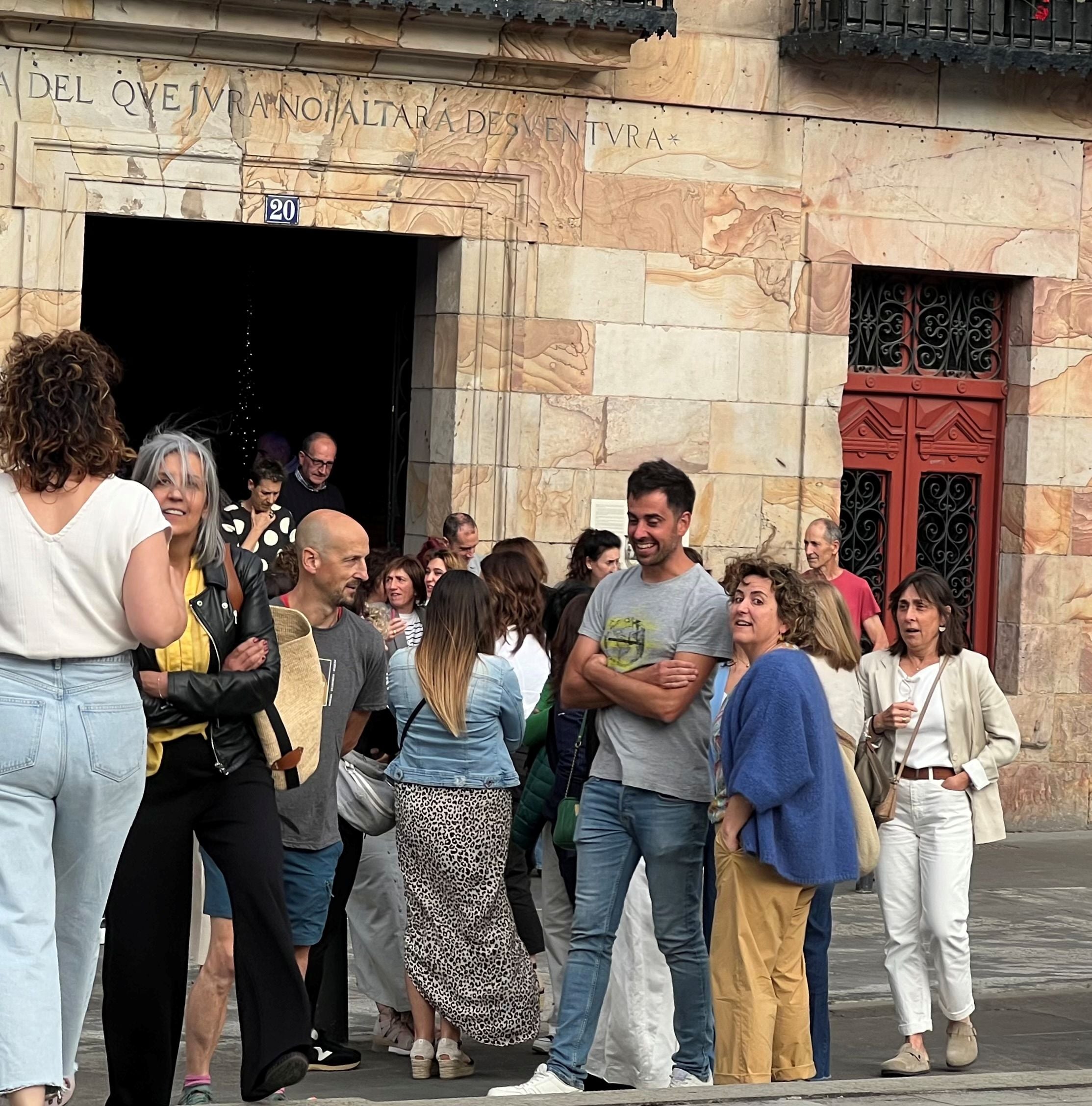 Emociones a flor de piel en el homenaje a los comerciantes de Bi-Tartean