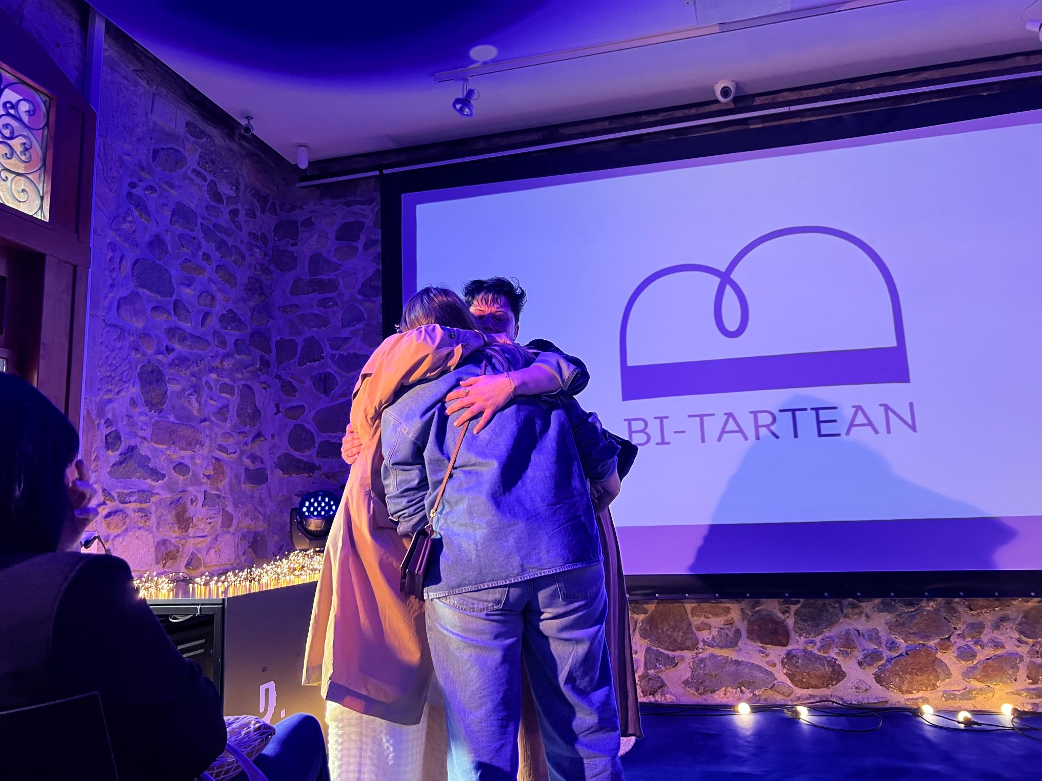 Emociones a flor de piel en el homenaje a los comerciantes de Bi-Tartean