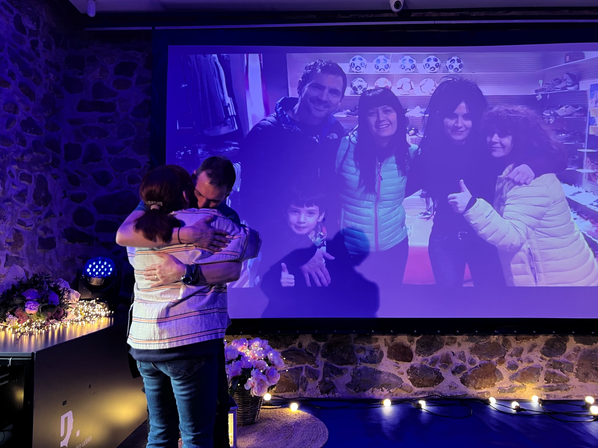 Emociones a flor de piel en el homenaje a los comerciantes de Bi-Tartean