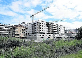 Viviendas en construcción en San Sebastián.