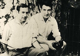 Los descubridores Rafael Rezabal y Andoni Albizuri.