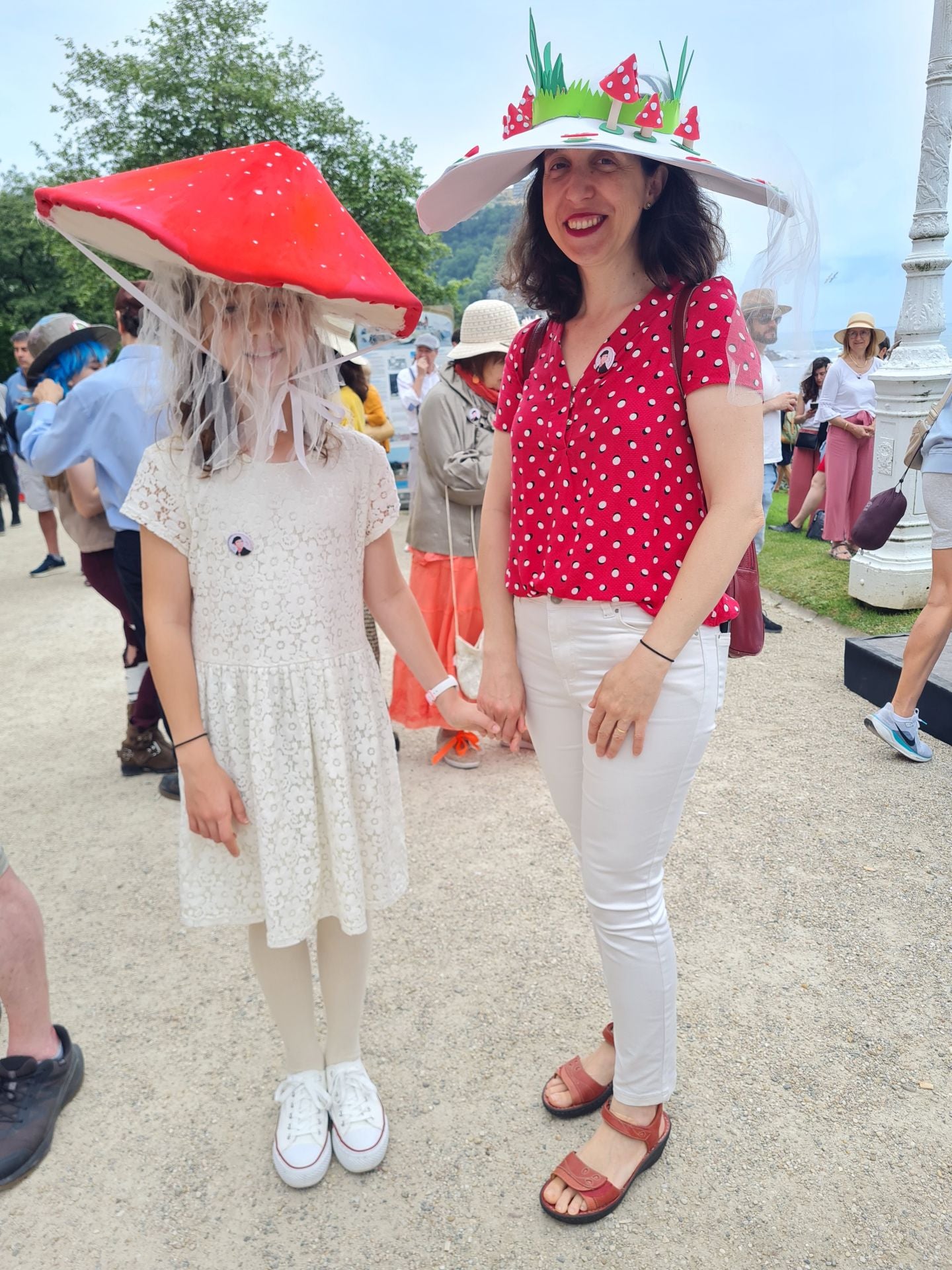 Tercera edición del Paseo con sombrero por Donostia
