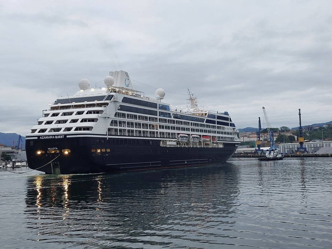 El crucero &#039;Azamara Quest&#039; llega a Pasaia