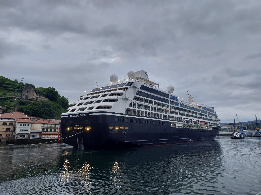 El crucero &#039;Azamara Quest&#039; llega a Pasaia