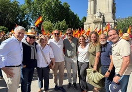 Delegación vasca encabezada por Javier de Andrés en la manifestación en Madrid, este domingo.
