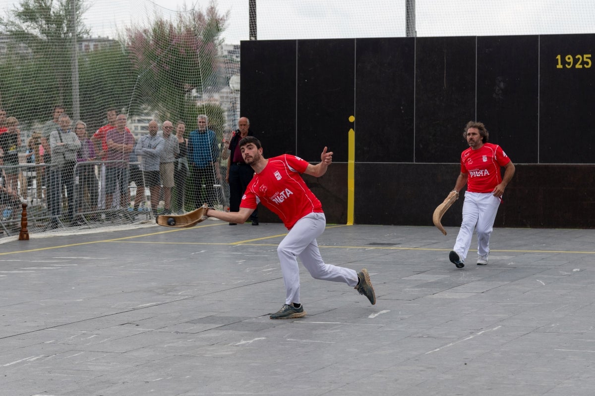 Exhibición de rebote en Alderdi Eder