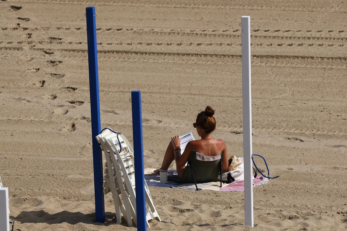 El calor aprieta en Gipuzkoa y llena las playas