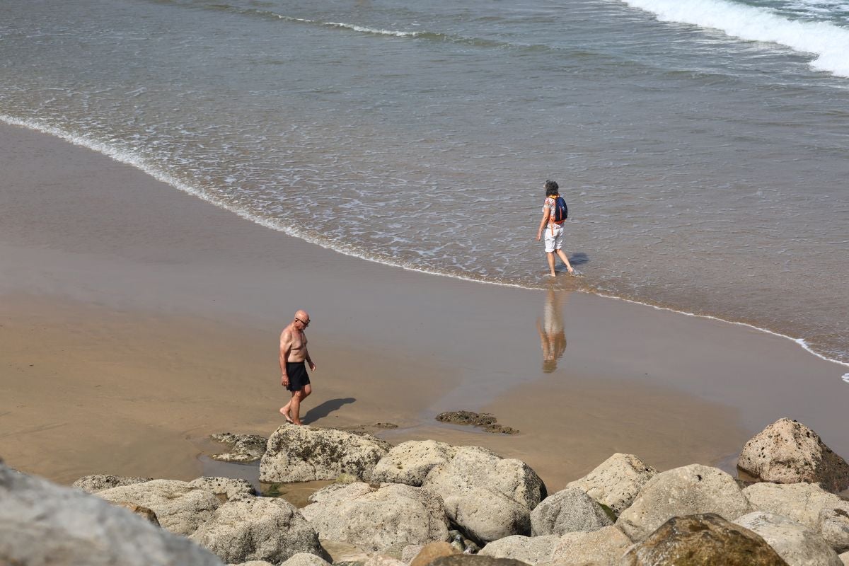 El calor aprieta en Gipuzkoa y llena las playas