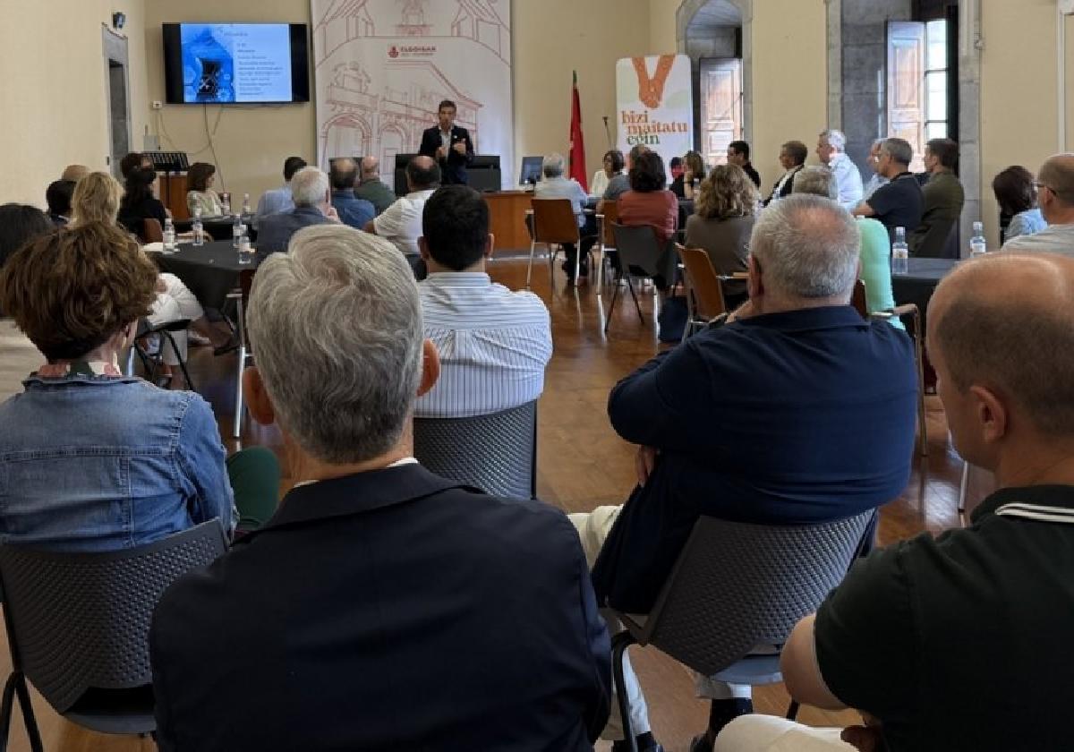«La colaboración entre empresas, centros formativos e instituciones es más necesaria que nunca»