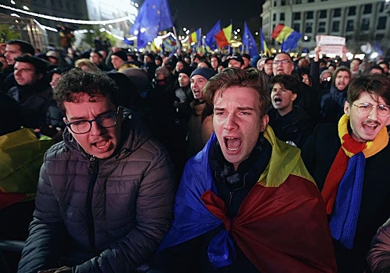 Manifestación proeuropea en Bucarest antes de las elecciones presidenciales.
