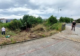 La parcela que ha vendido Irunvi se encuentra junto a la rotonda de Gibeanaka.