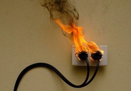 El aviso más repetido de los electricistas: nunca dejes enchufado este electrodoméstico