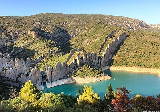 Las paredes de roca conocidas como 'La Muralla China' de Huesca.
