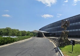 Imagen exterior del IBM Thomas J. Watson, el centro de investigación más avanzado del mundo, situado en Yorktown Heights (Nueva York).