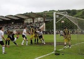 Partido del Zarautz frente al Getxo por el ascenso.