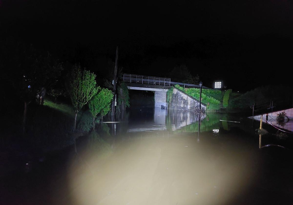 Imagen principal - Inundaciones en Lazkao.