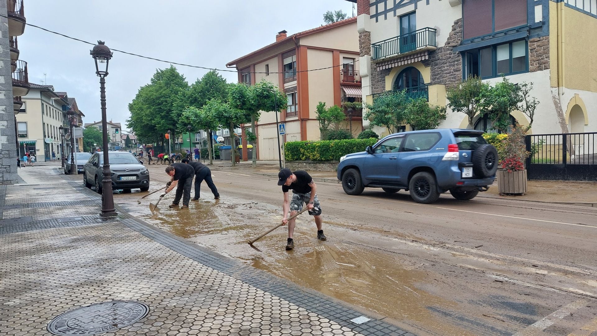 Las imágenes de los desperfectos que deja la tromba de agua en Tolosaldea y Goierri