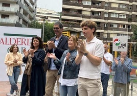 Goia, Arrizabalaga e Insausti, este sábado al mediodía junto al batzoki de Amara.