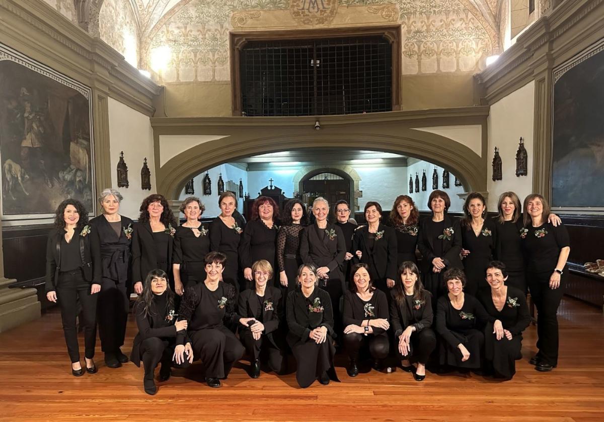 Intérpretes de Kanta Cantemus Korua de Hondarribia, que actúa hoy en Erribera.
