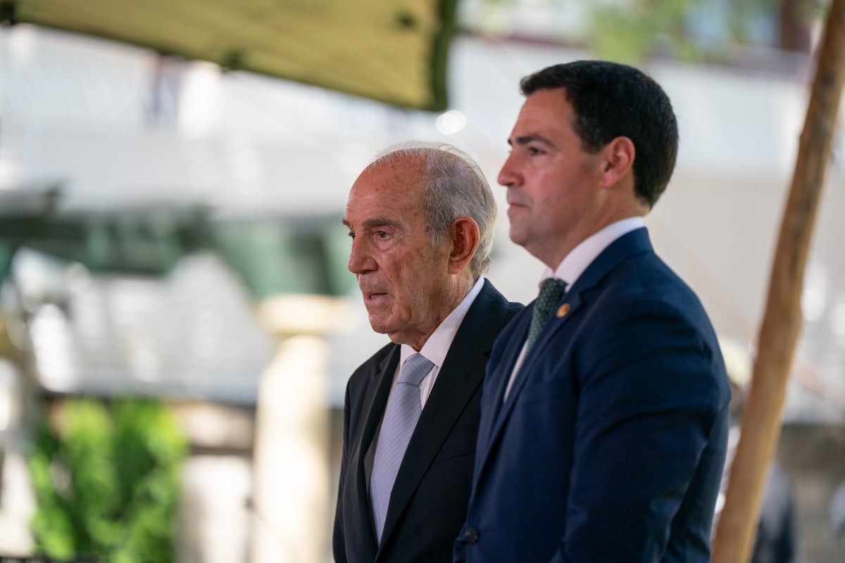 Homenaje a Garaikoetxea en Ajuria Enea